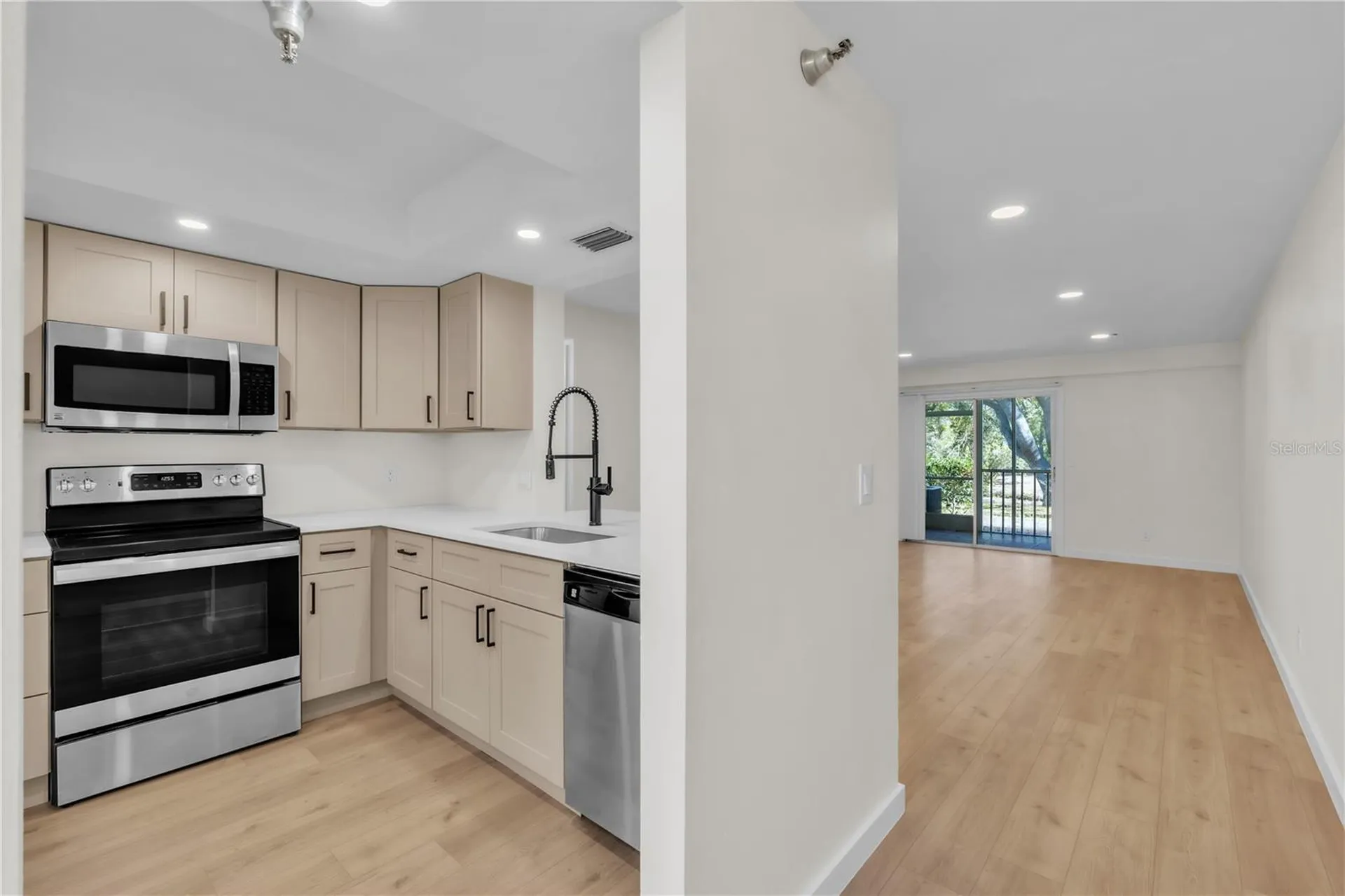 6304 Pointe West Boulevard Bradenton FL 34209