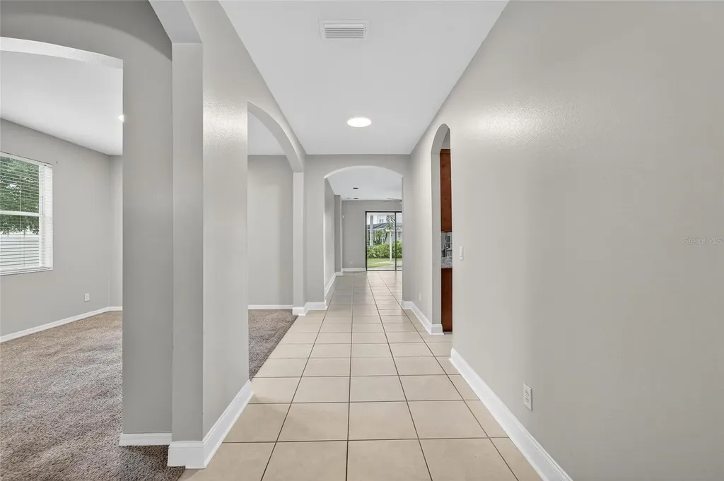 2502 Bonterra Boulevard Valrico FL 33594