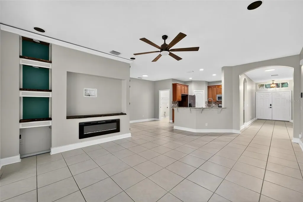 2502 Bonterra Boulevard Valrico FL 33594