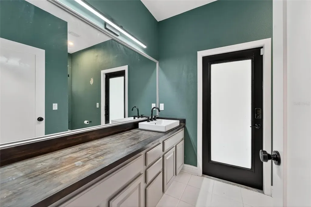 2502 Bonterra Boulevard Valrico FL 33594