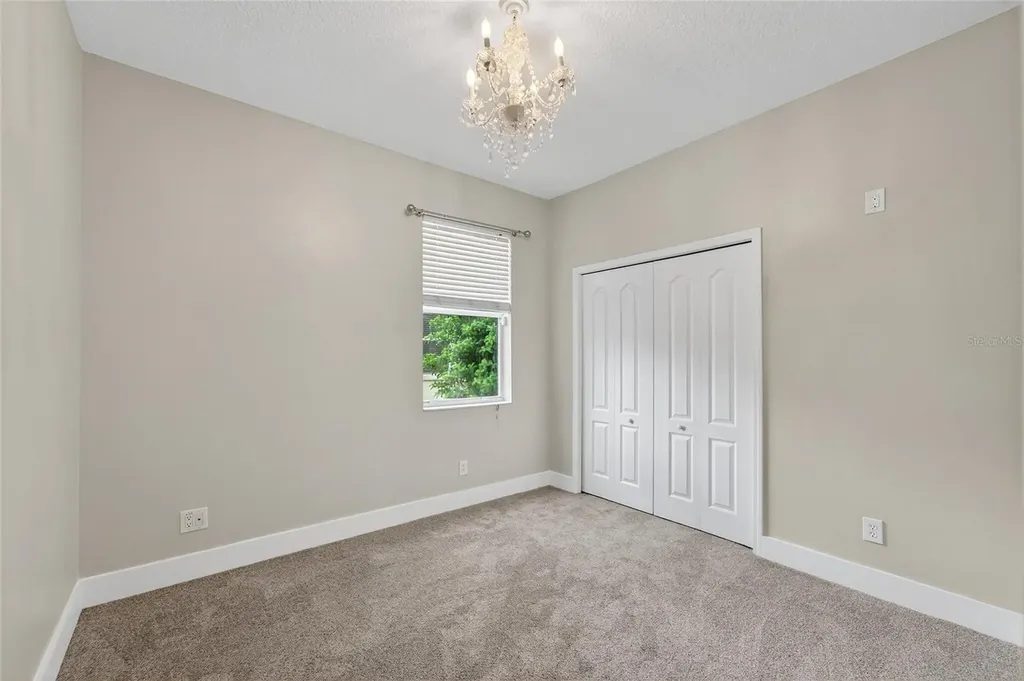 2502 Bonterra Boulevard Valrico FL 33594