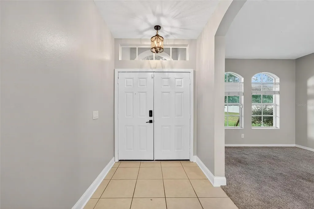 2502 Bonterra Boulevard Valrico FL 33594