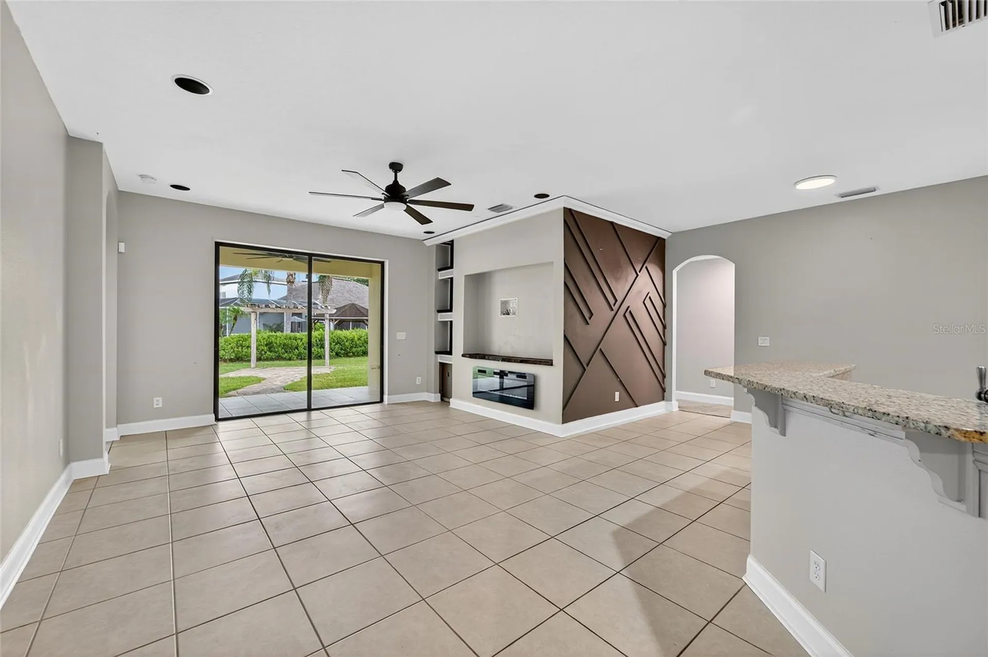 2502 Bonterra Boulevard Valrico FL 33594