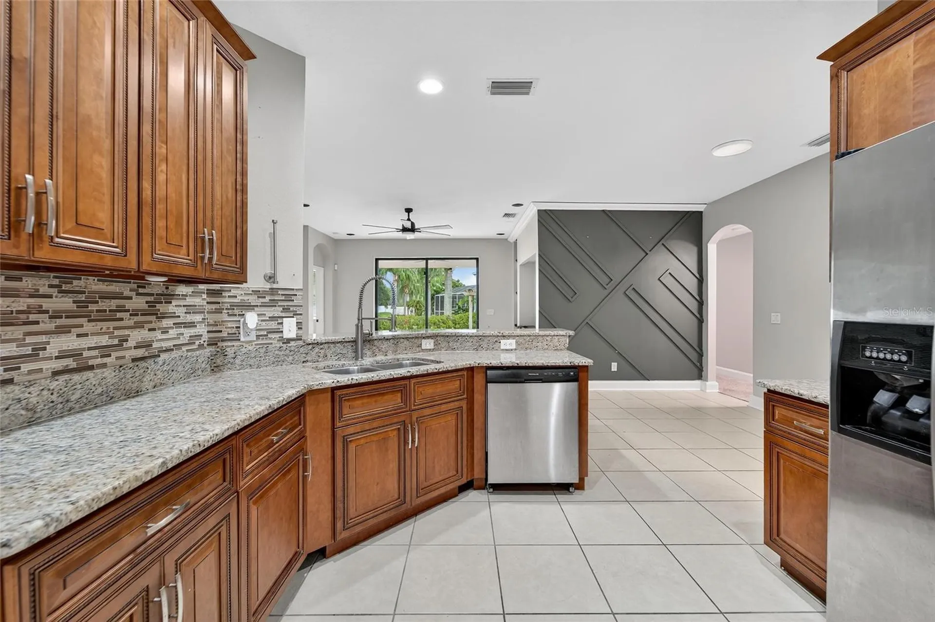 2502 Bonterra Boulevard Valrico FL 33594