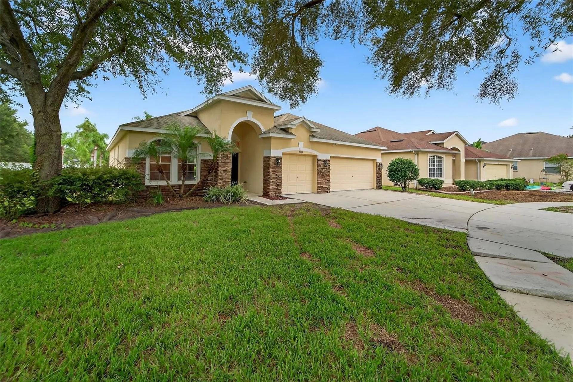 2502 Bonterra Boulevard Valrico FL 33594