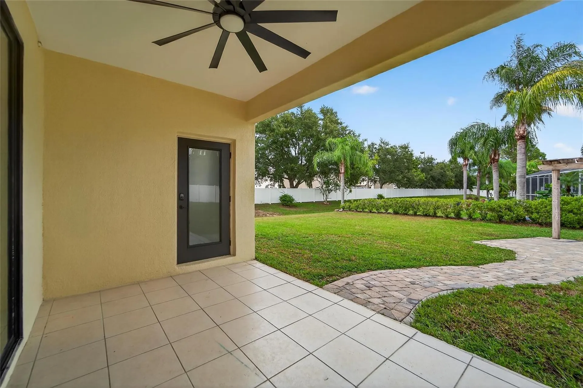 2502 Bonterra Boulevard Valrico FL 33594