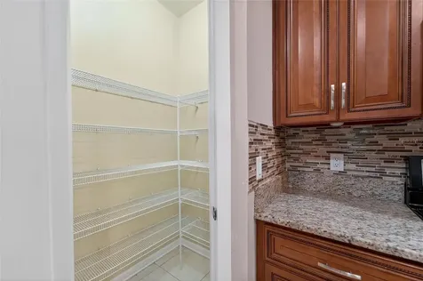 2502 Bonterra Boulevard Valrico FL 33594