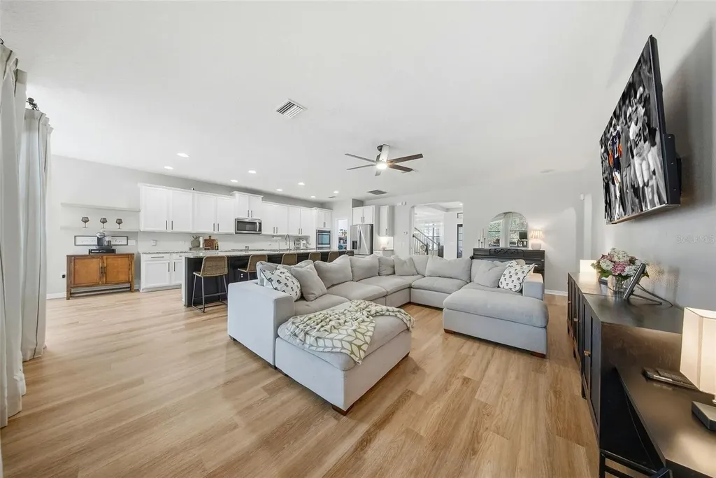 32306 Garden Alcove Loop Wesley Chapel FL 33545