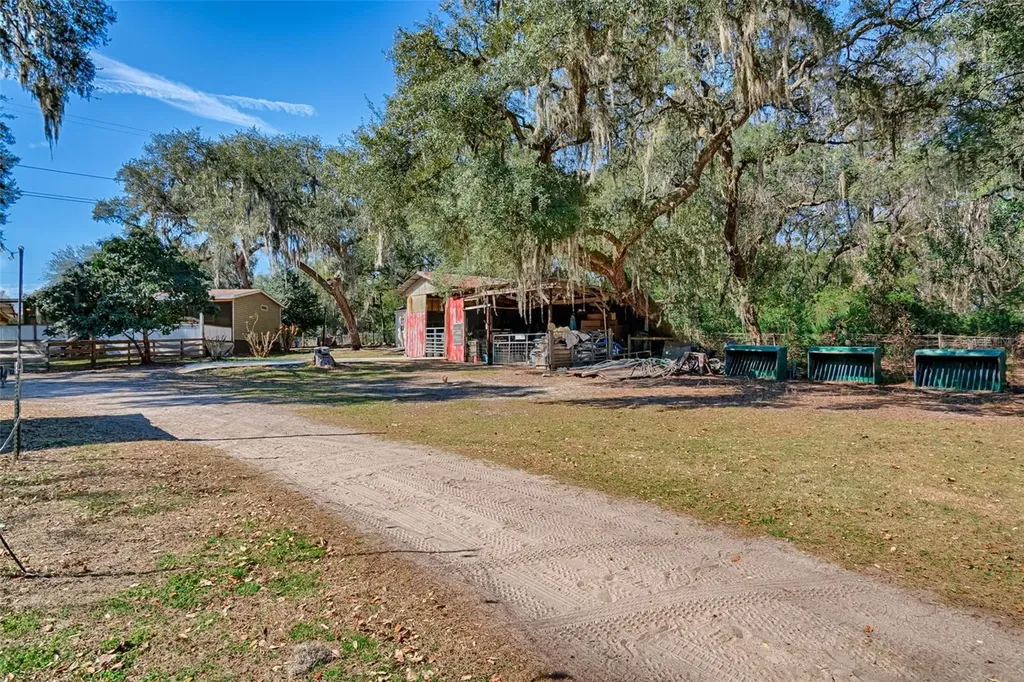 1208 N County Road 315 Melrose FL 32666