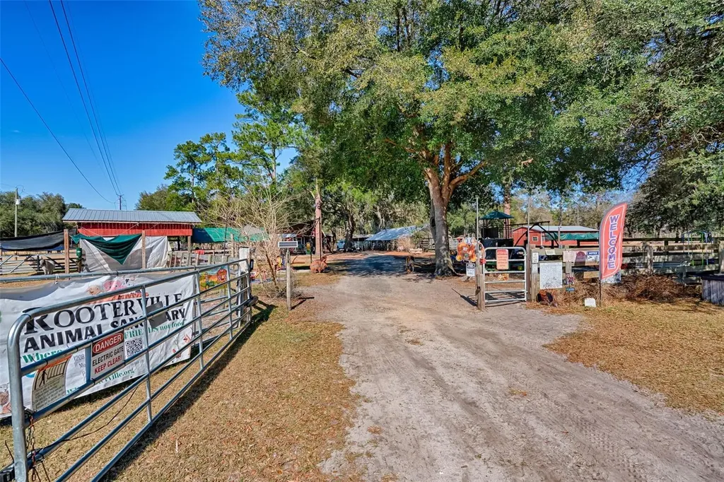 1208 N County Road 315 Melrose FL 32666