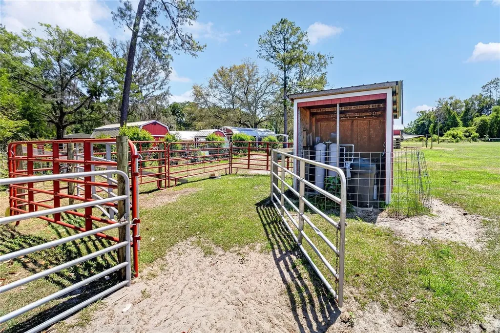 1208 N County Road 315 Melrose FL 32666
