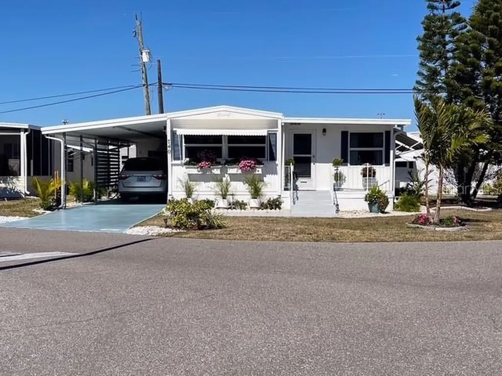 740 Carefree Venice FL 34285