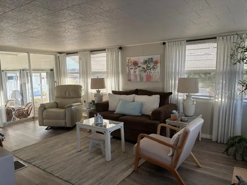 740 Carefree Venice FL 34285