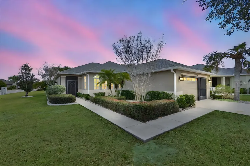 405 Grand Chateaux Way Sun City Center FL 33573