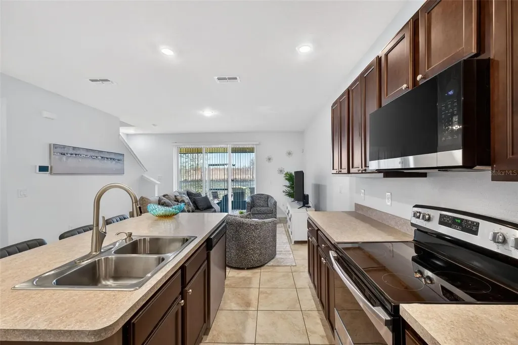 200 Feltrim Reserve Boulevard Davenport FL 33837