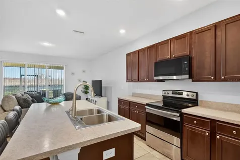 200 Feltrim Reserve Boulevard Davenport FL 33837