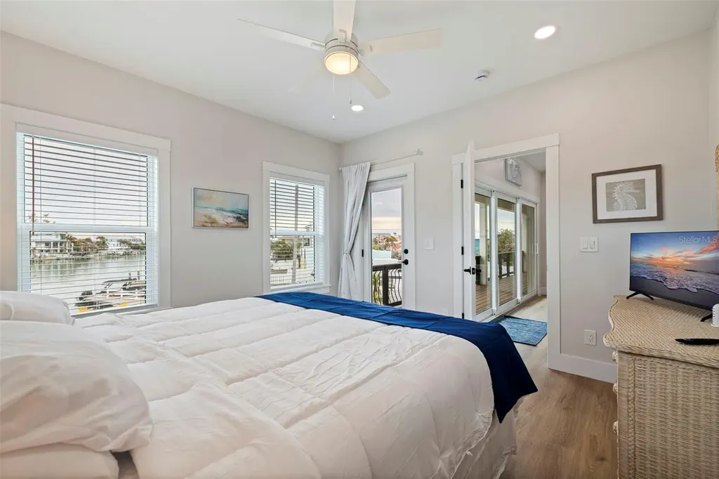 605 115th Avenue Treasure Island FL 33706