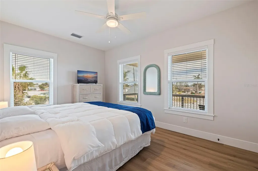 605 115th Avenue Treasure Island FL 33706