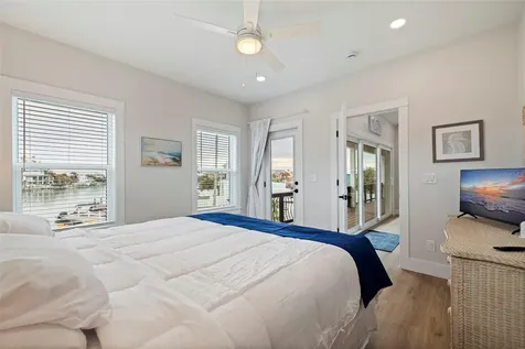 605 115th Avenue Treasure Island FL 33706