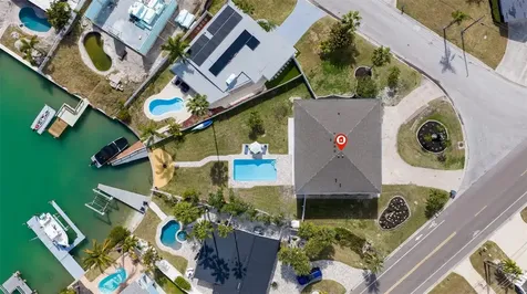 605 115th Avenue Treasure Island FL 33706