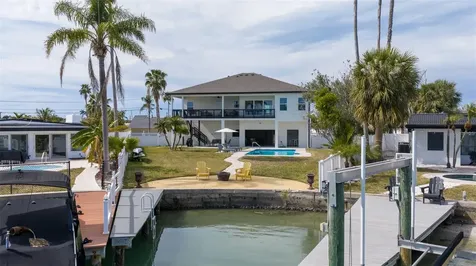 605 115th Avenue Treasure Island FL 33706