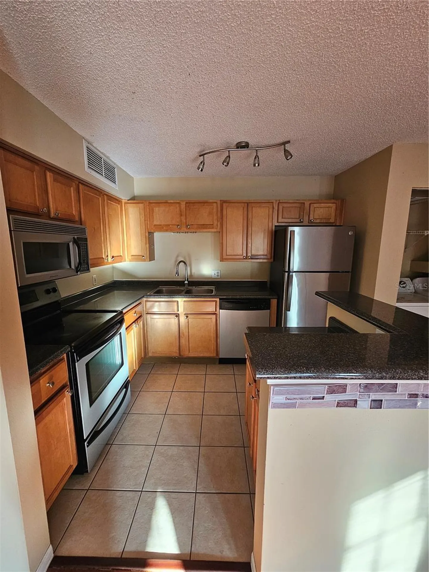 415 Lakepointe Drive Altamonte Springs FL 32701