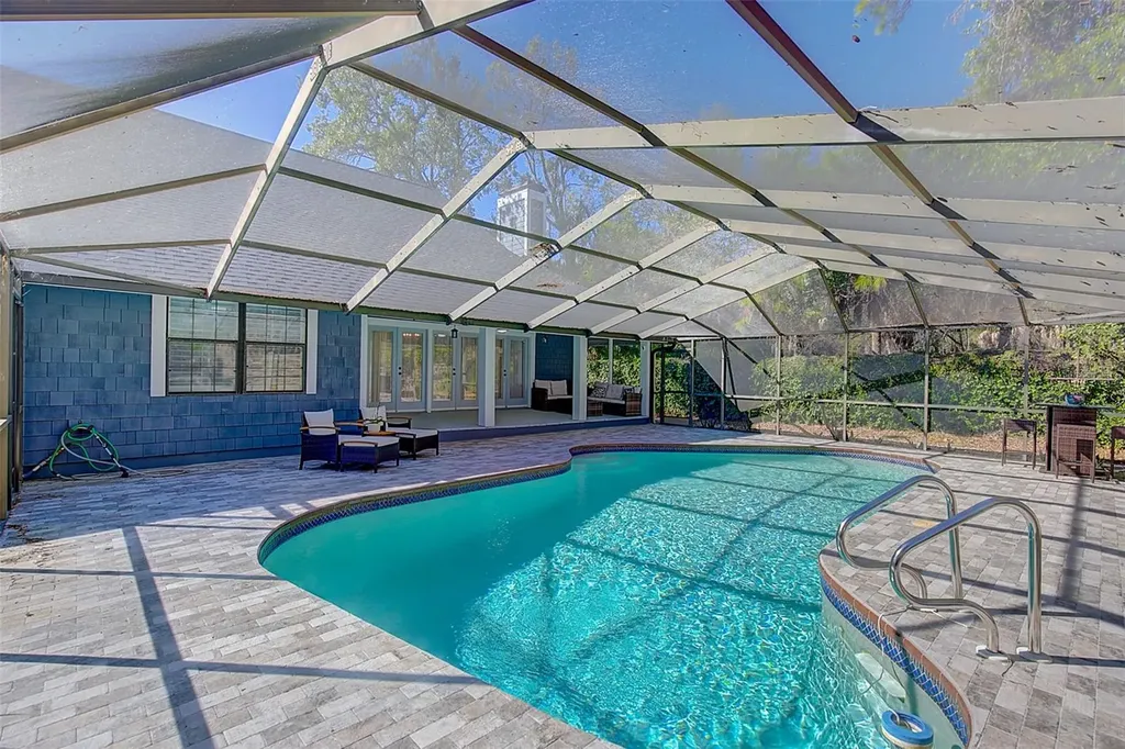 4202 Deepwater Lane Tampa FL 33615