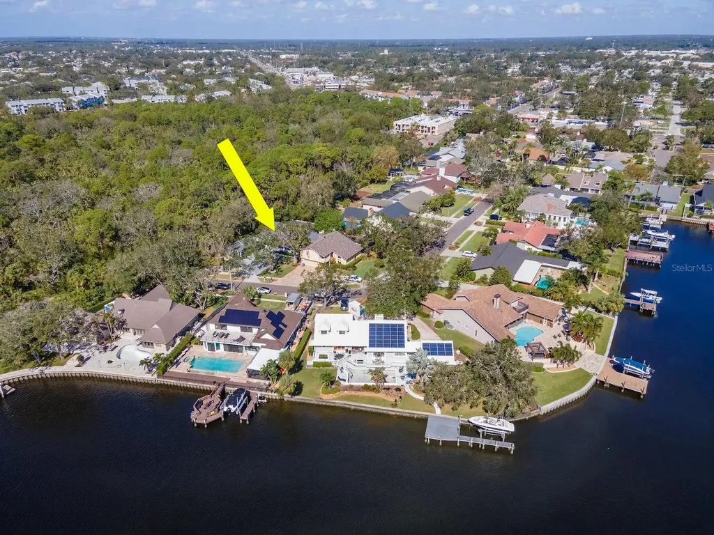 4202 Deepwater Lane Tampa FL 33615