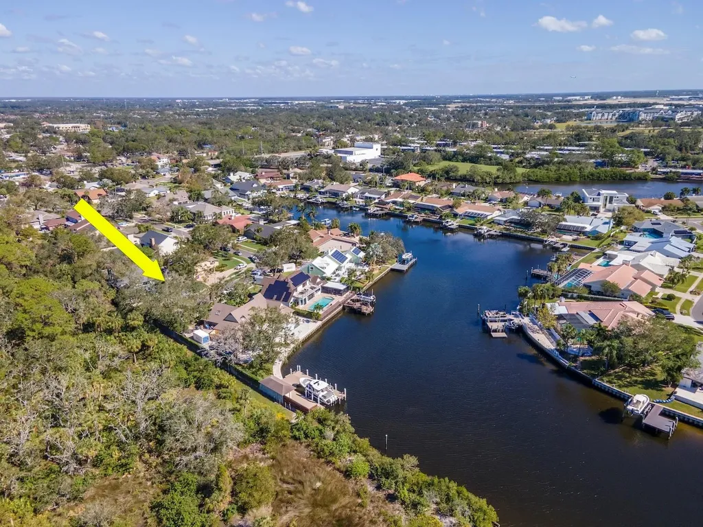 4202 Deepwater Lane Tampa FL 33615