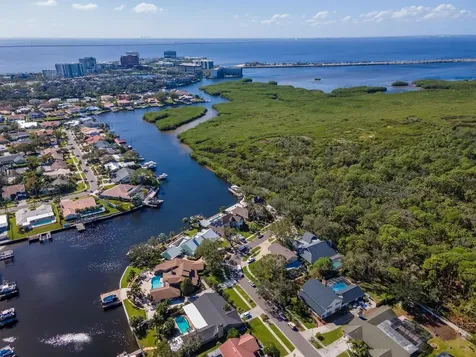 4202 Deepwater Lane Tampa FL 33615