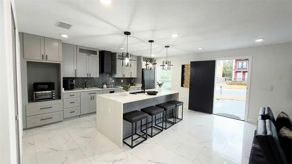1414 E Harding Street Orlando FL 32806
