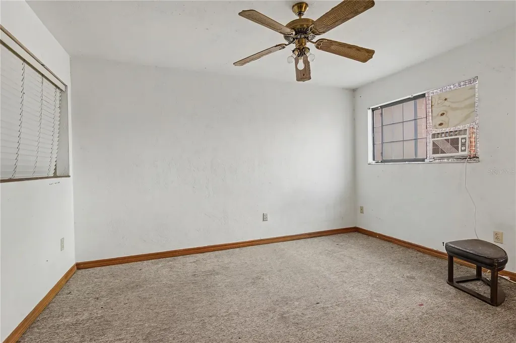 5727 SW 10th Place Gainesville FL 32607