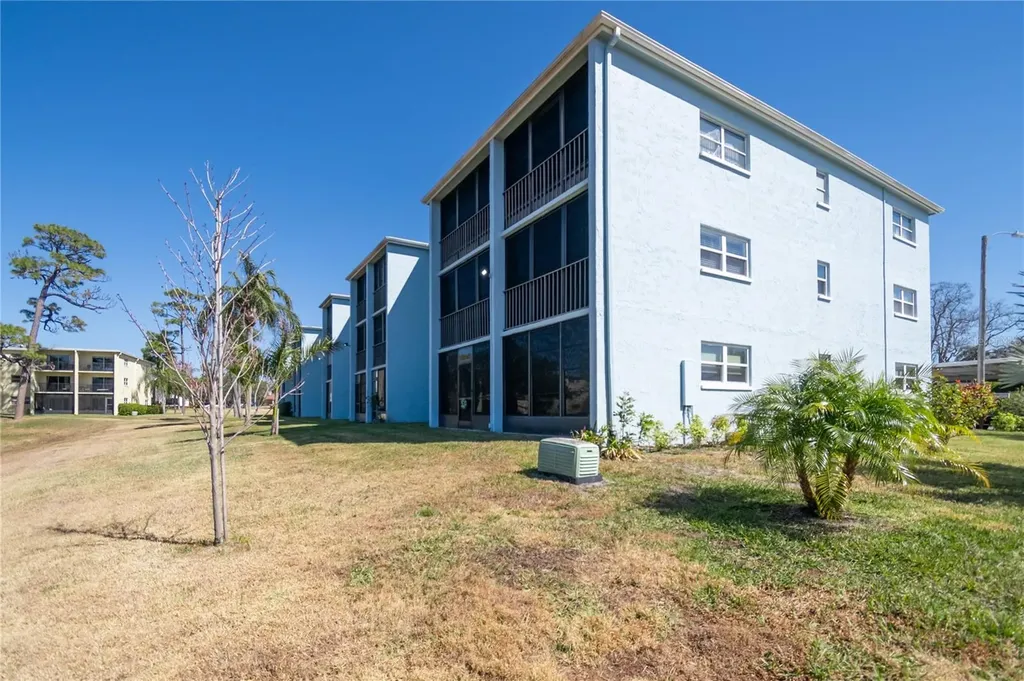 1430 Heather Ridge Boulevard Dunedin FL 34698