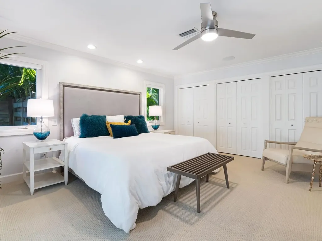 606 Owl Way Sarasota FL 34236