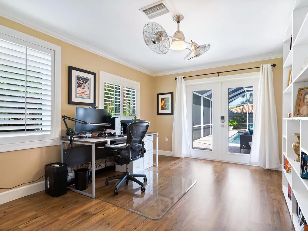 606 Owl Way Sarasota FL 34236