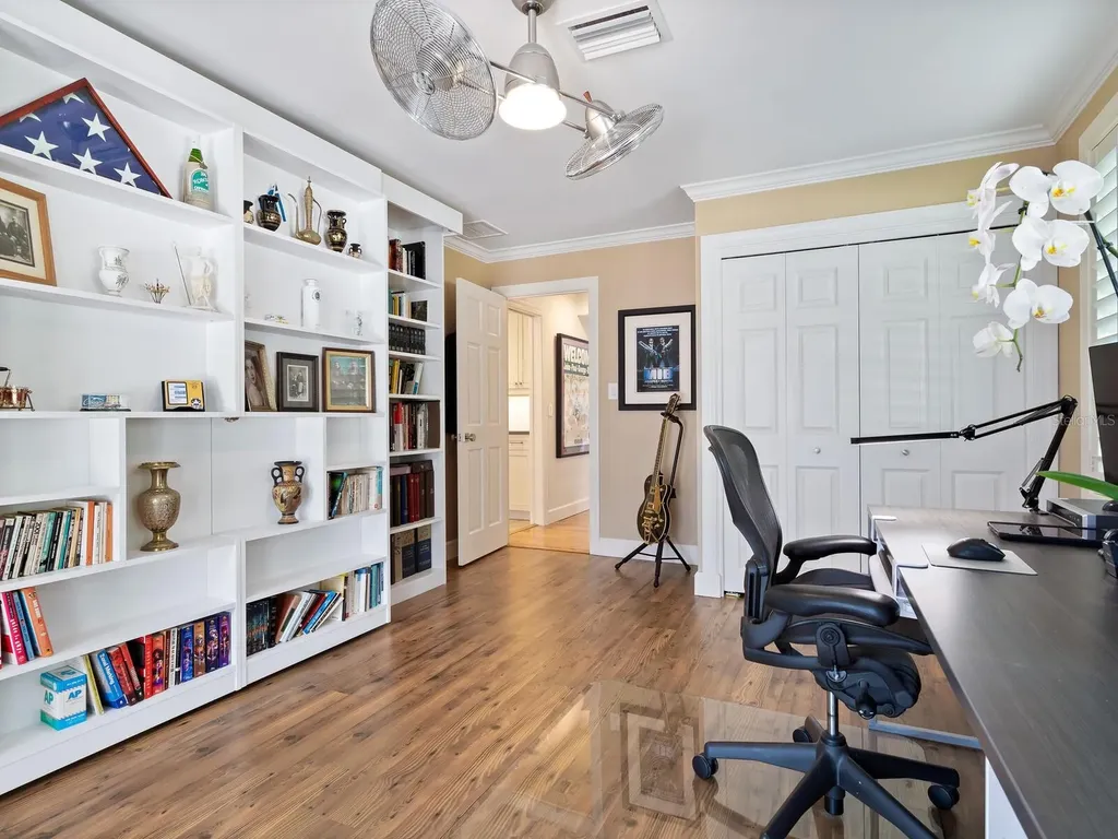 606 Owl Way Sarasota FL 34236