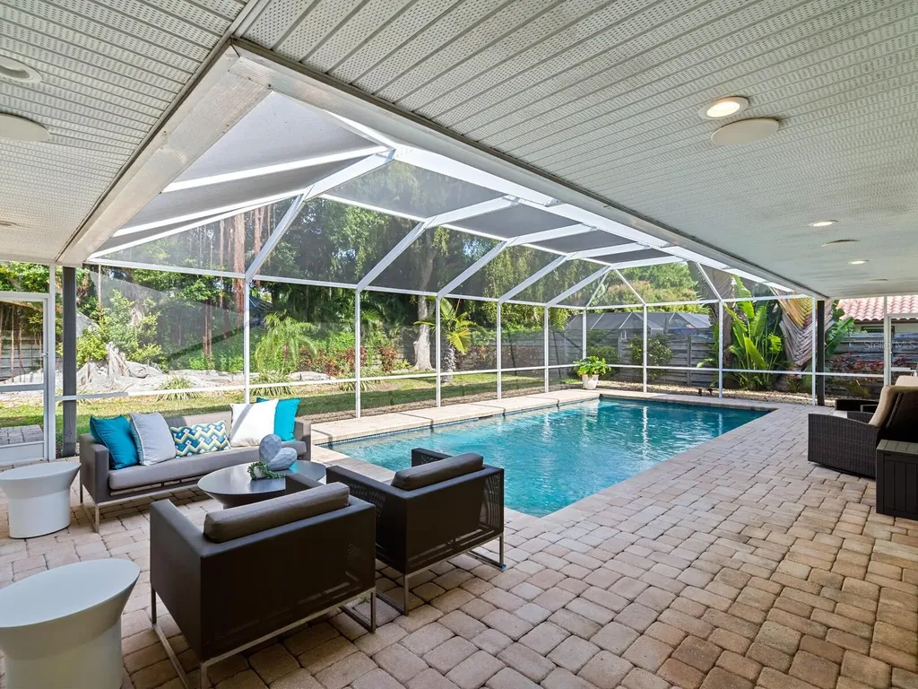 606 Owl Way Sarasota FL 34236
