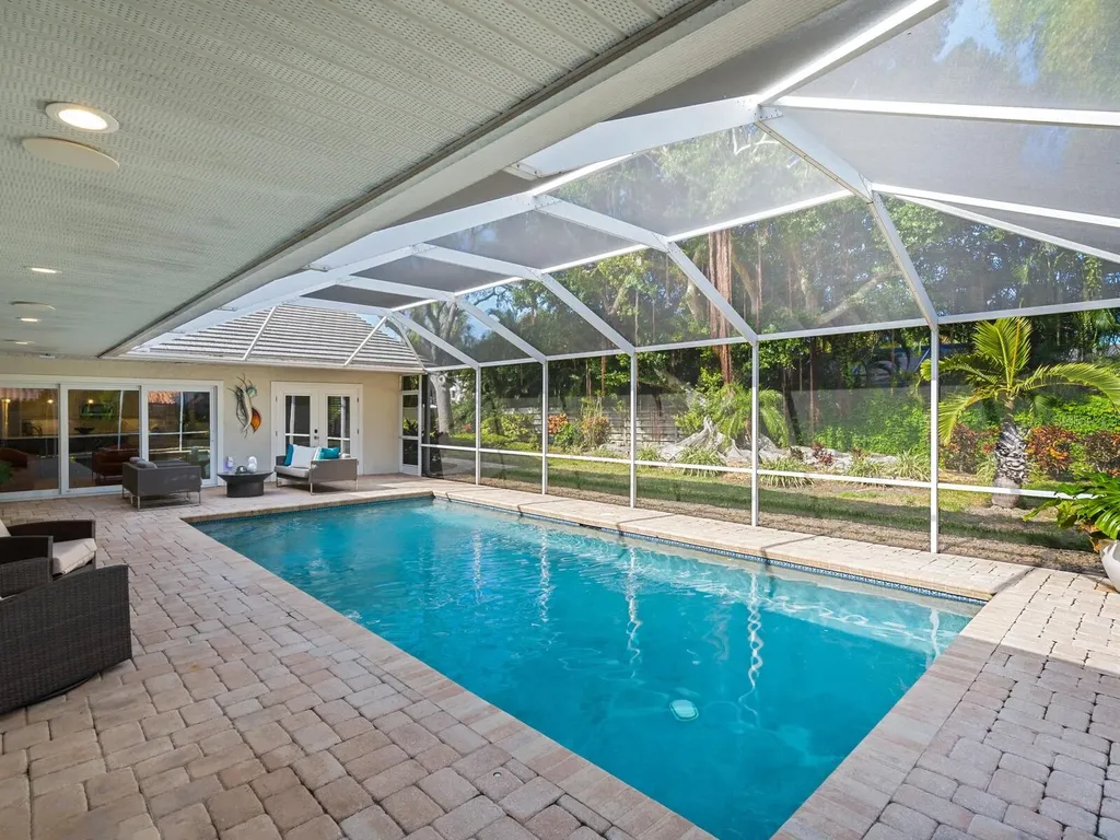 606 Owl Way Sarasota FL 34236