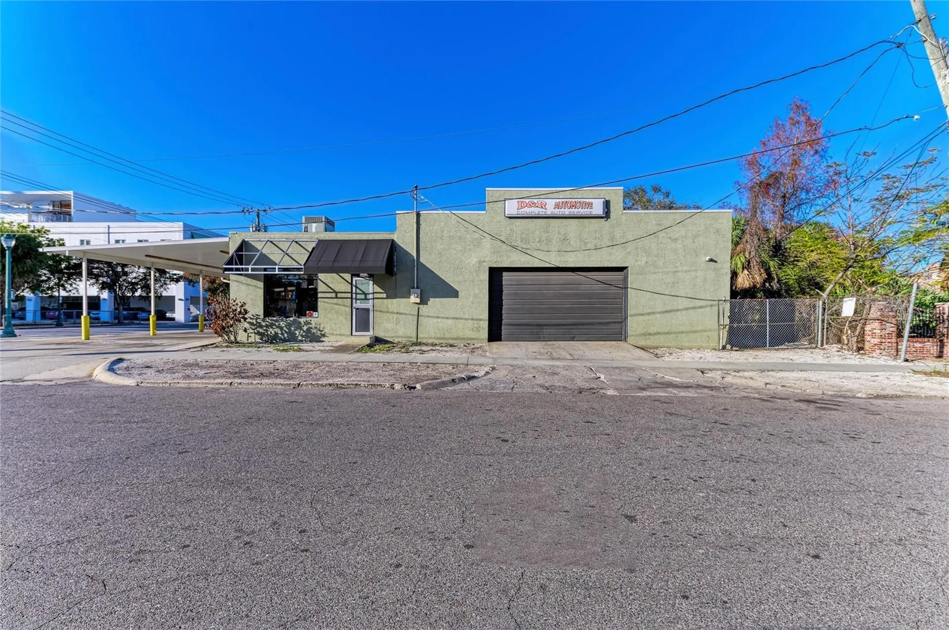 400 W Central Avenue Sarasota FL 34236