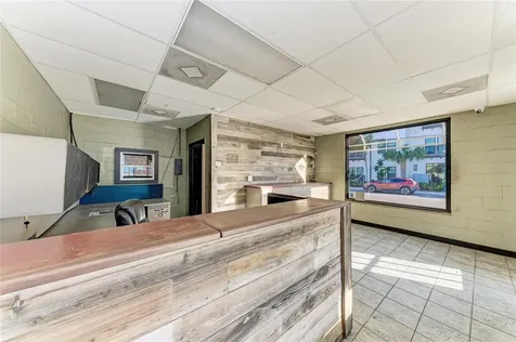 400 W Central Avenue Sarasota FL 34236