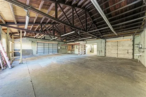 400 W Central Avenue Sarasota FL 34236