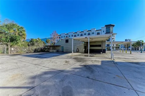 400 W Central Avenue Sarasota FL 34236