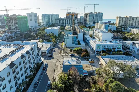 400 W Central Avenue Sarasota FL 34236