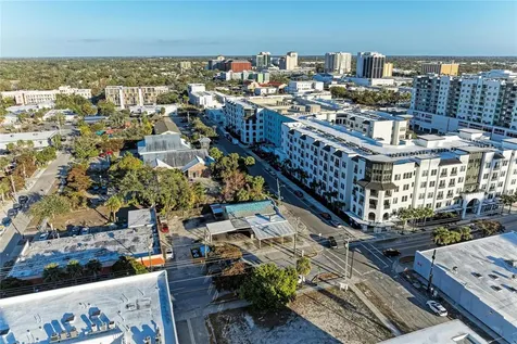 400 W Central Avenue Sarasota FL 34236