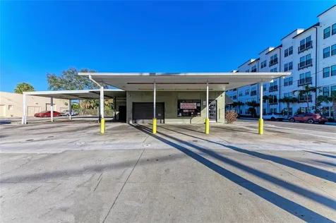 400 W Central Avenue Sarasota FL 34236