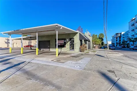 400 W Central Avenue Sarasota FL 34236