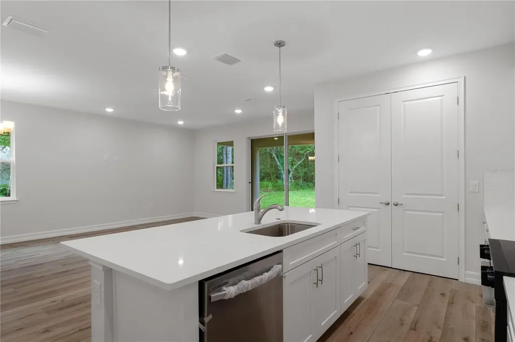 1565 W Pearson Street Hernando FL 34442