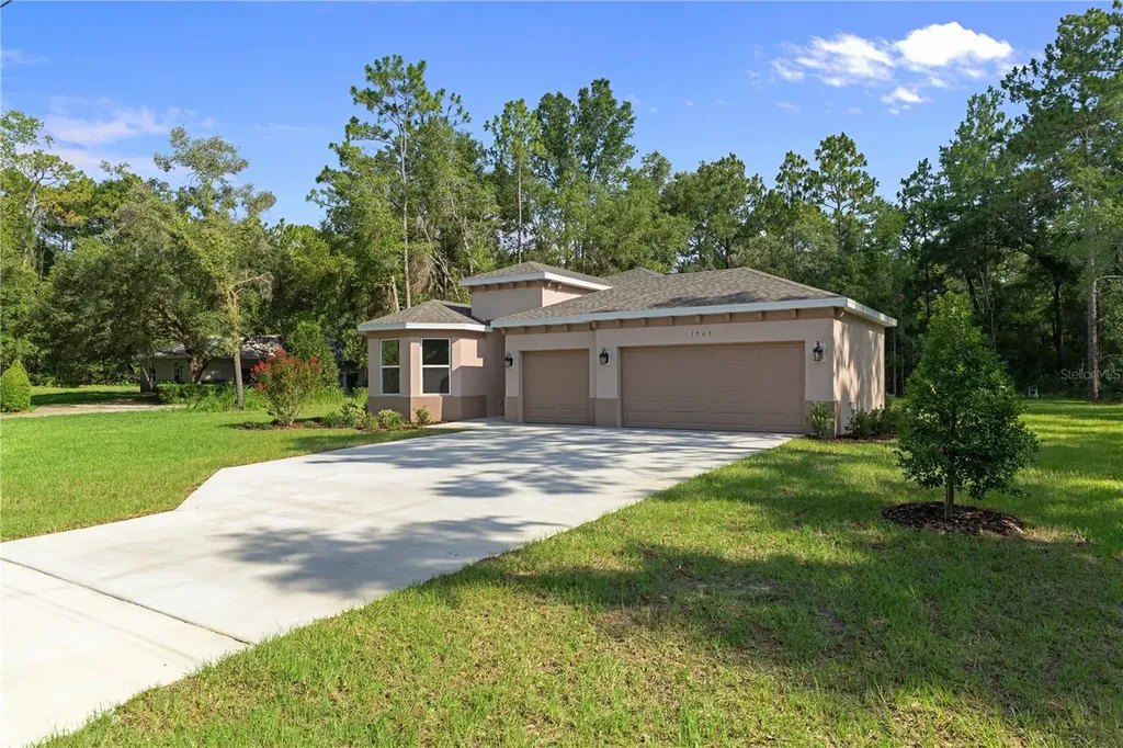 1565 W Pearson Street Hernando FL 34442