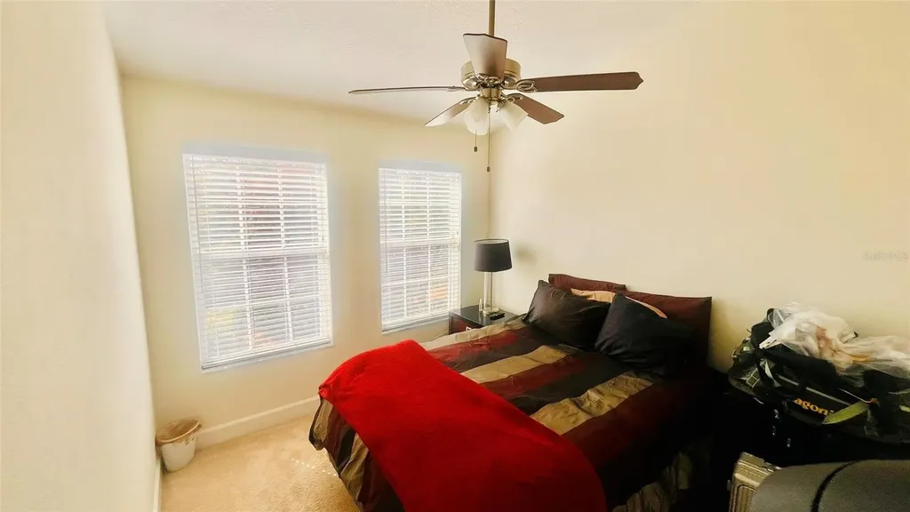 2915 Pointeview Tampa FL 33611