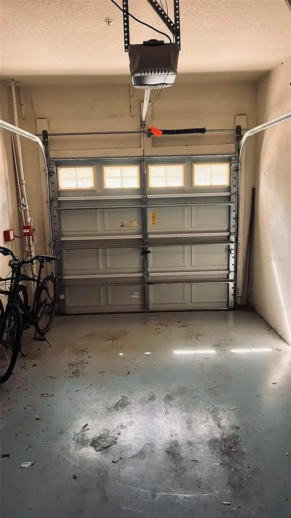 2915 Pointeview Tampa FL 33611